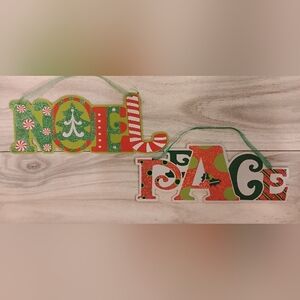 Christmas wall decor - 2 matching "signs" - "Peace" & "Noel"